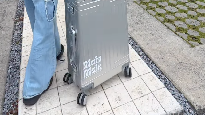 LDUVIN｜お客様投稿（アルミニウム リブデザイン）